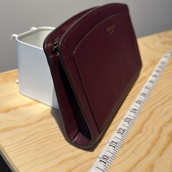 ♠️Kate Spade clutch converts to cross bag - Picture 2 of 16